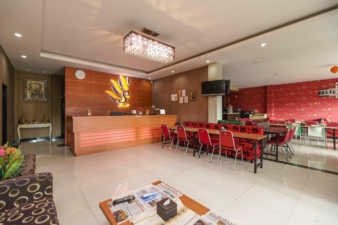 RedDoorz Plus near Sangkareang Park Mataram Exterior foto